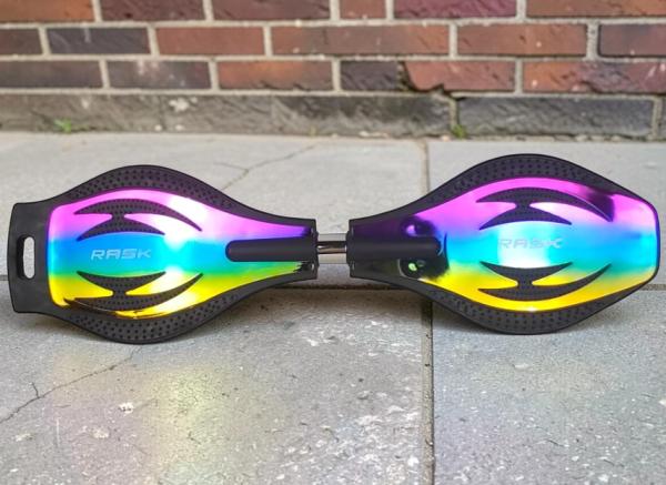 RASK Waveboard Original Neo-Chrome MED LYS I HJULENE